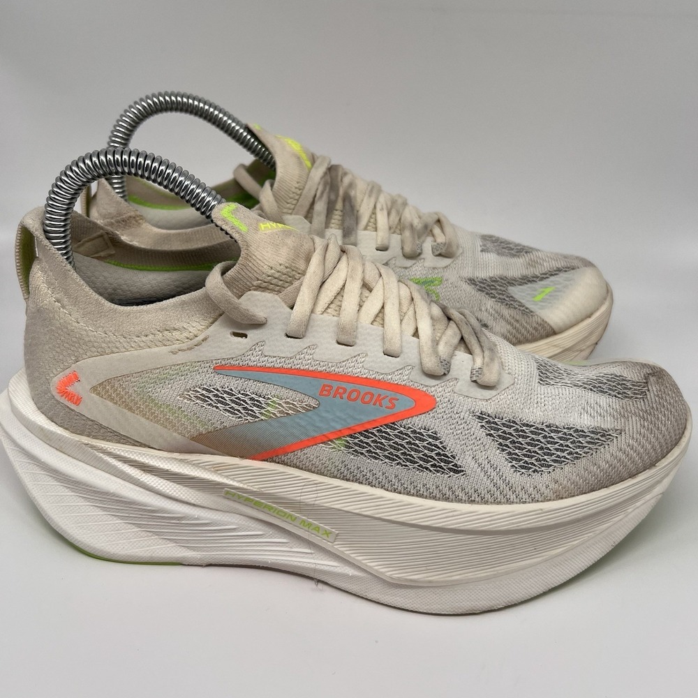 Brooks Hyperion Max 3 Womens Running Shoes Marathon Cushion Size 6.5 B Coconut - Picture 2 of 9